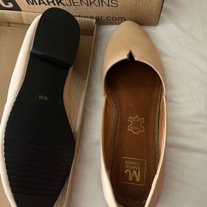 Women's Cream Flats
